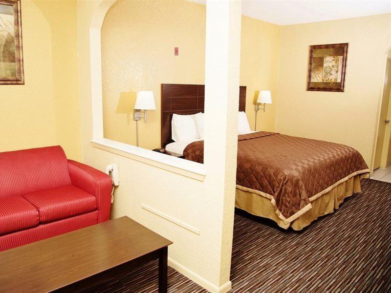 Winchester And Humble/iah/north Houston Motel